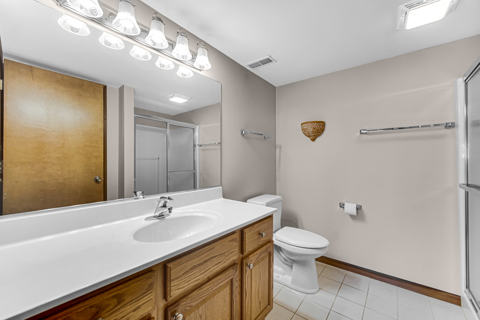 18216 Lange Street, Unit 2B Lansing, IL 60438 - Photo 16 of 21