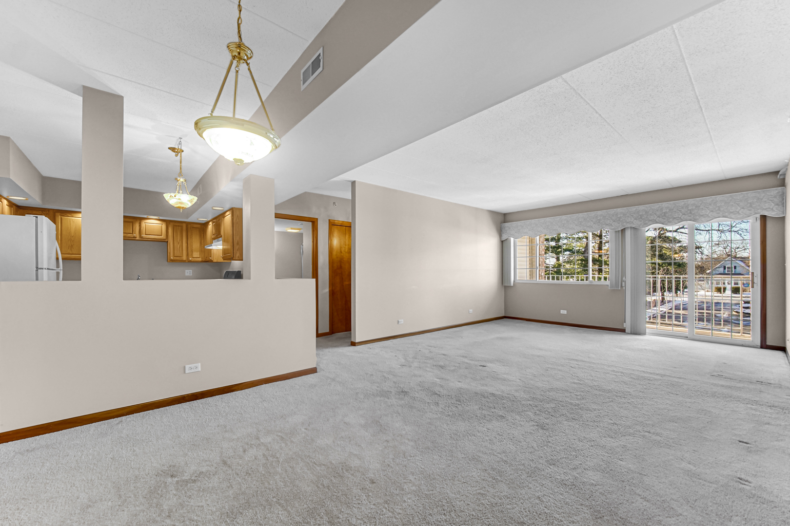 18216 Lange Street, Unit 2B Lansing, IL 60438 - Photo 8 of 21
