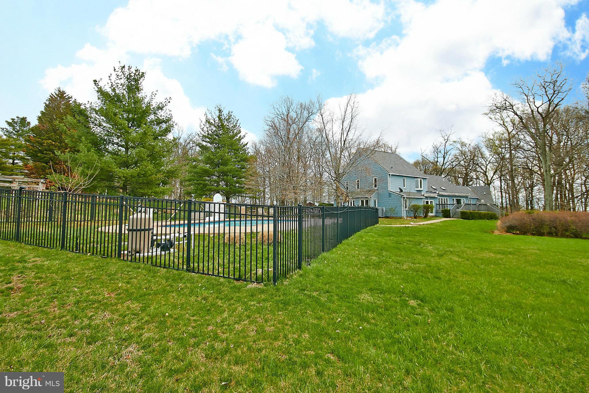 17189 Clarksridge Road Leesburg, VA 20176 - Photo 24 of 30 POOL ENCLOSURE