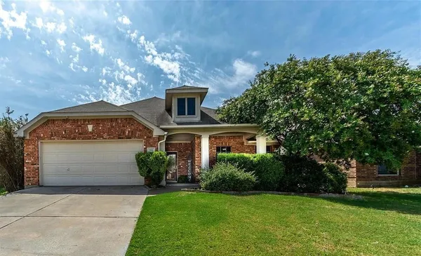 $2,350 | 925 Remington Ranch Road, Mansfield, TX 76063