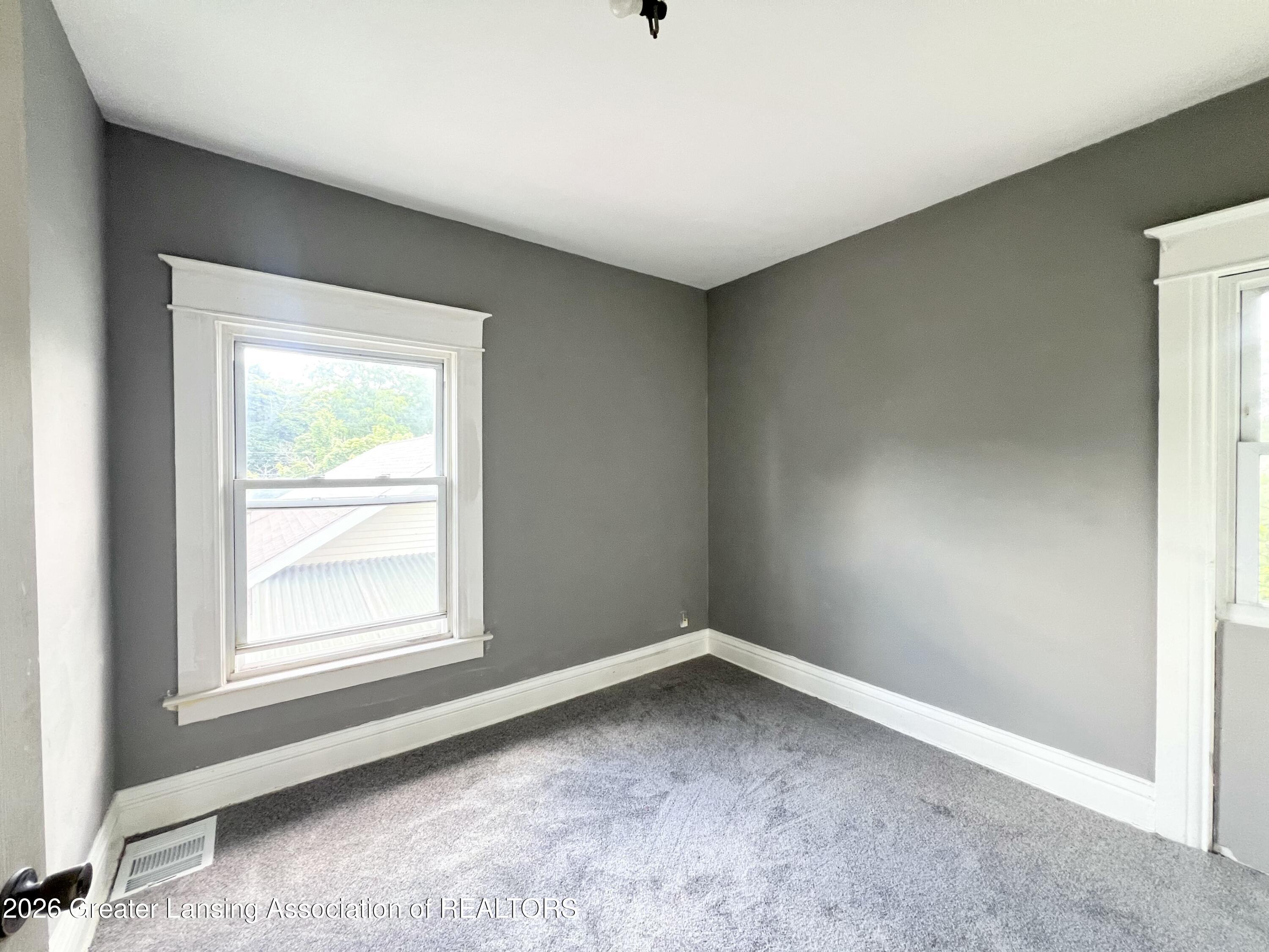 933 Porter Street Lansing, MI 48906 - Photo 24 of 30 733683F8-90B8-404C-909B-C3D81975423F