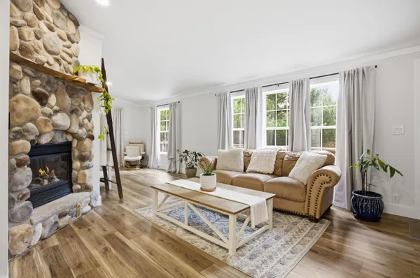 $374,900 | 1008 Gem Avenue, Wisconsin Dells, WI 53965