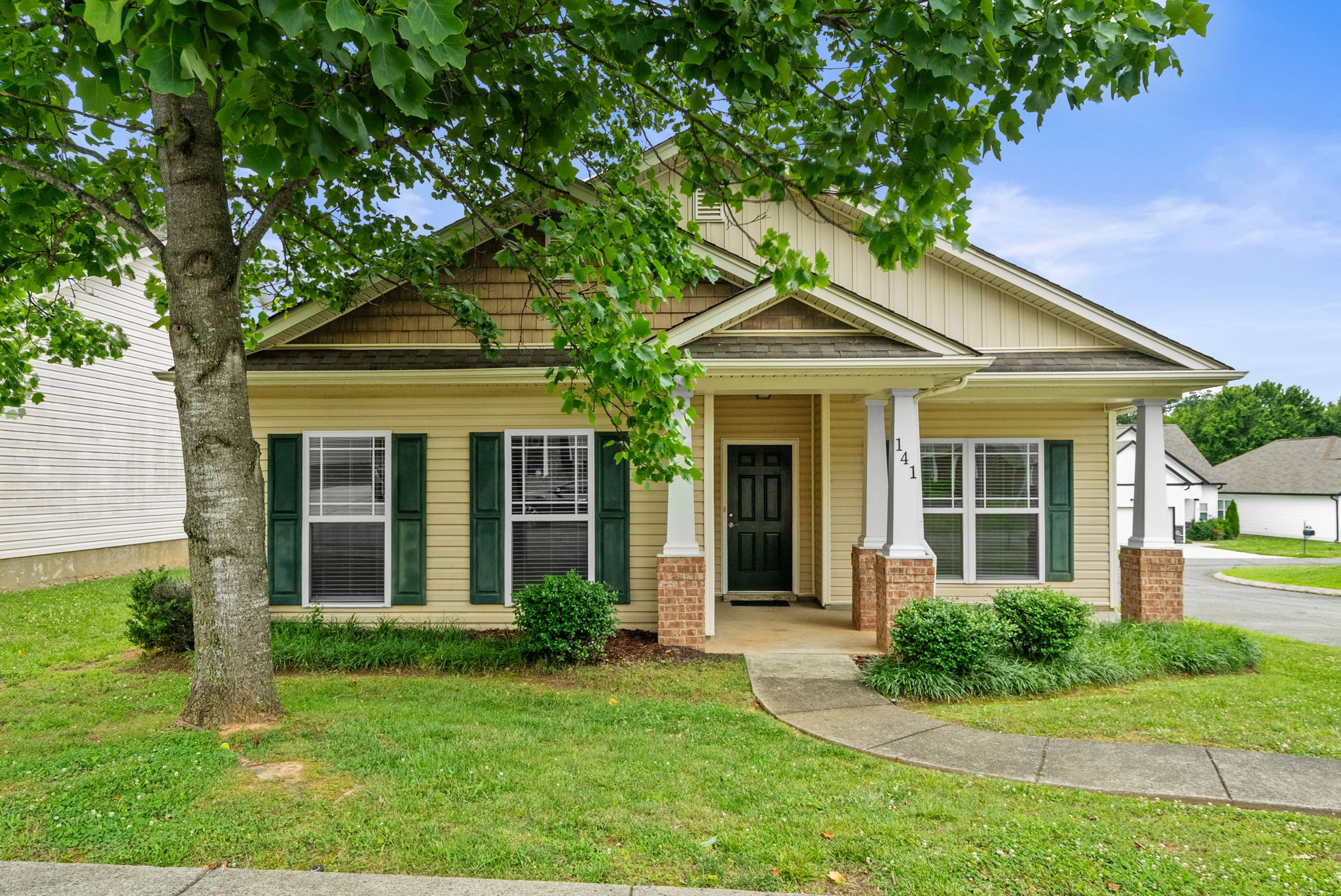 141 Dimaggio Drive Springfield, TN 37172 - Photo 1 of 37