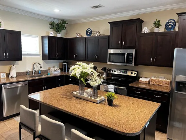 $299,500 | 9900 Northshore Boulevard, Unit 3202, Corsicana, TX 75109