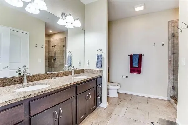 $299,500 | 9900 Northshore Boulevard, Unit 3202, Corsicana, TX 75109