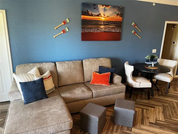 $299,500 | 9900 Northshore Boulevard, Unit 3202, Corsicana, TX 75109