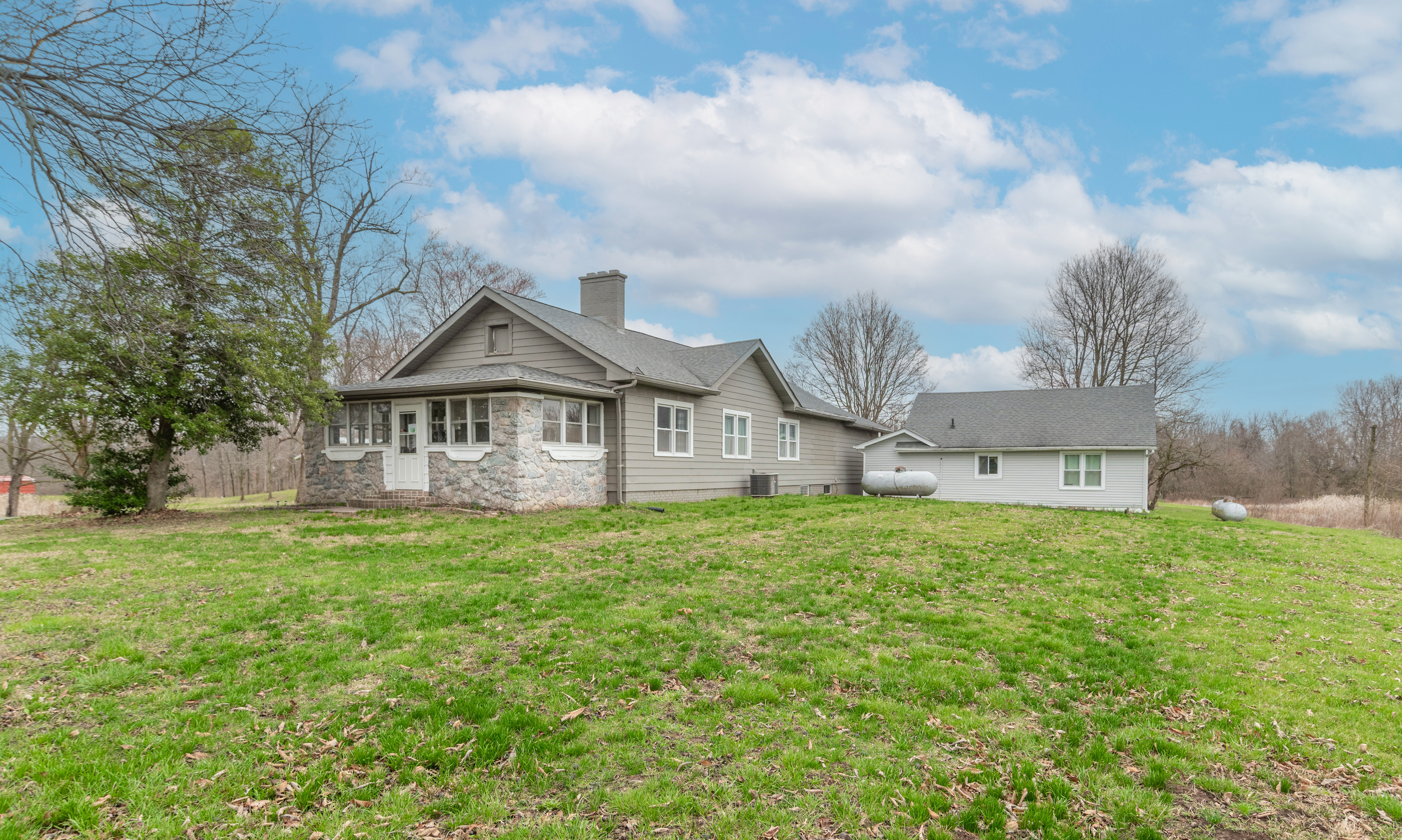 8825 Paddock Road Indianapolis, IN 46221 - Photo 3 of 51 Gallery Image 3