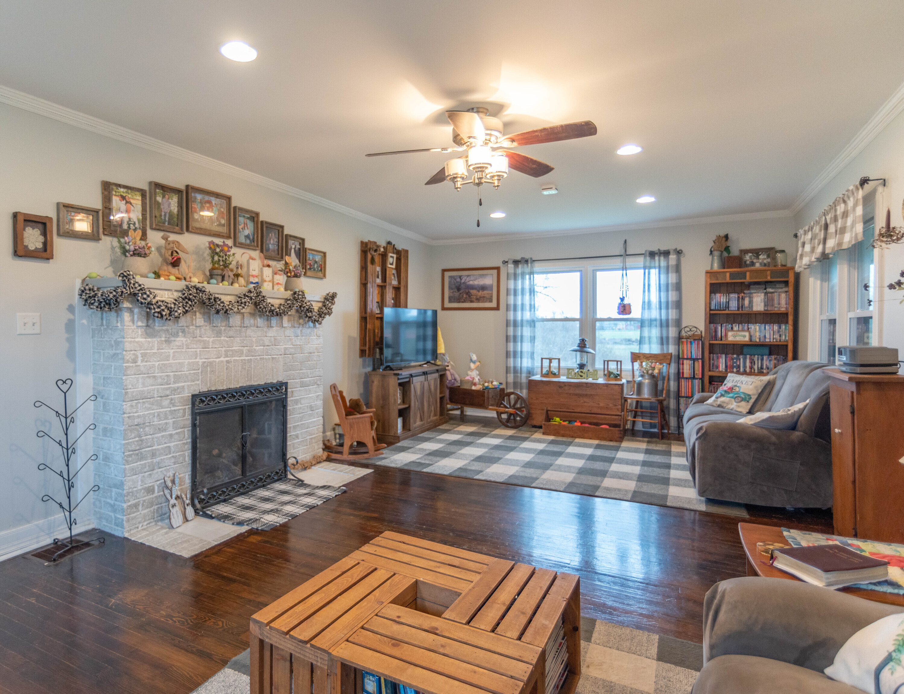 8825 Paddock Road Indianapolis, IN 46221 - Photo 5 of 51 Gallery Image 5