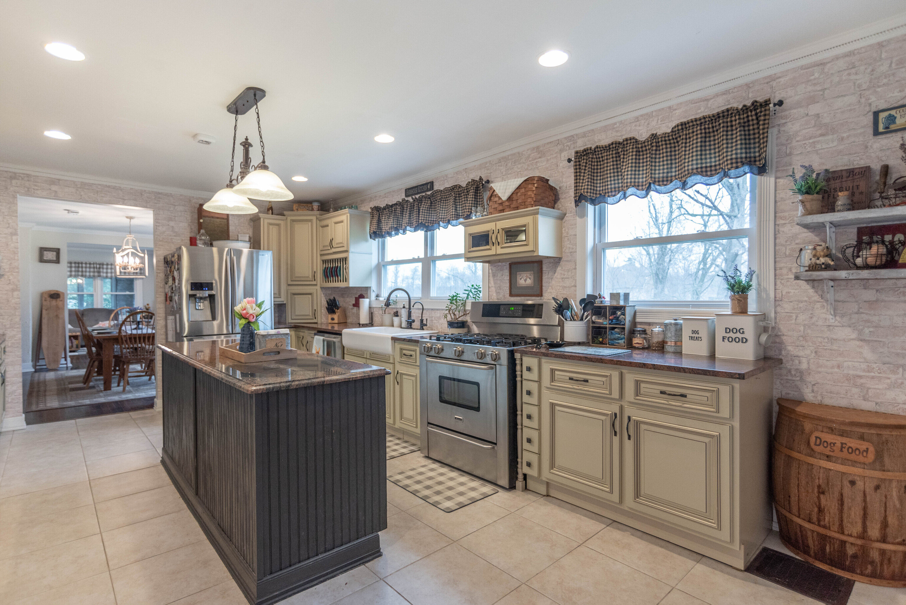 8825 Paddock Road Indianapolis, IN 46221 - Photo 10 of 51 Gallery Image 10