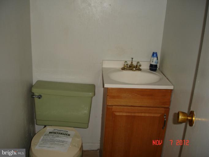 12708 Gould Road Silver Spring, MD 20906 - Photo 3 of 11 Bath