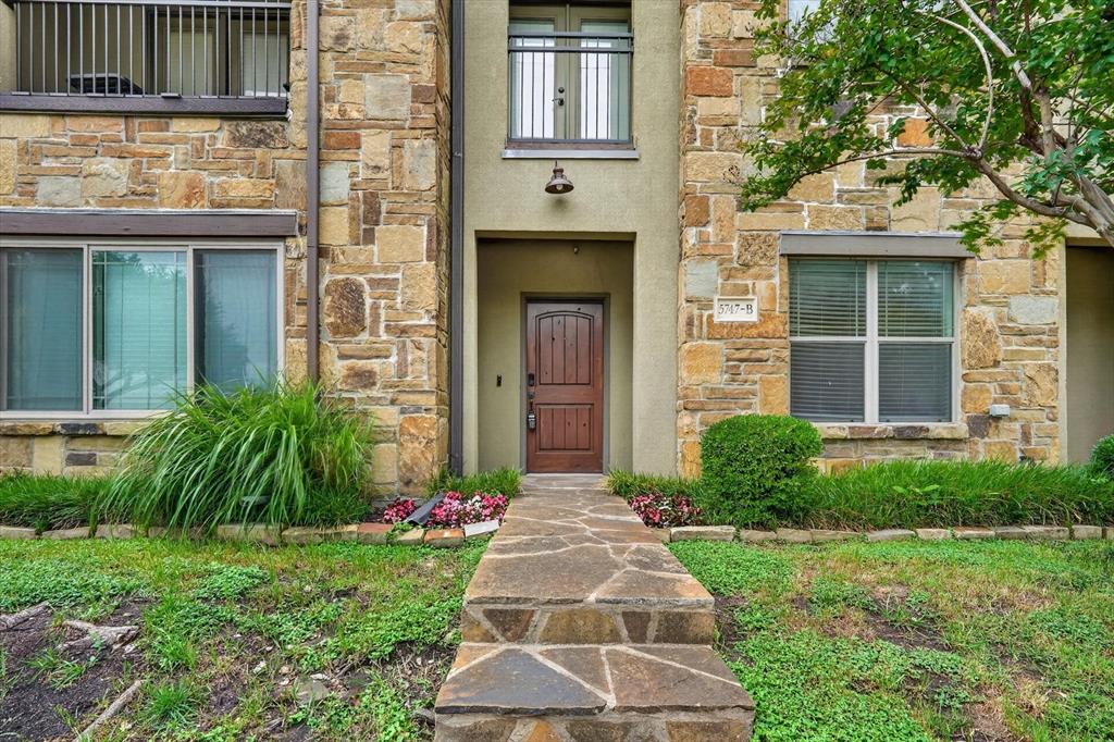 5747 Prospect Avenue, Unit B Dallas, TX 75206 - Photo 1 of 26