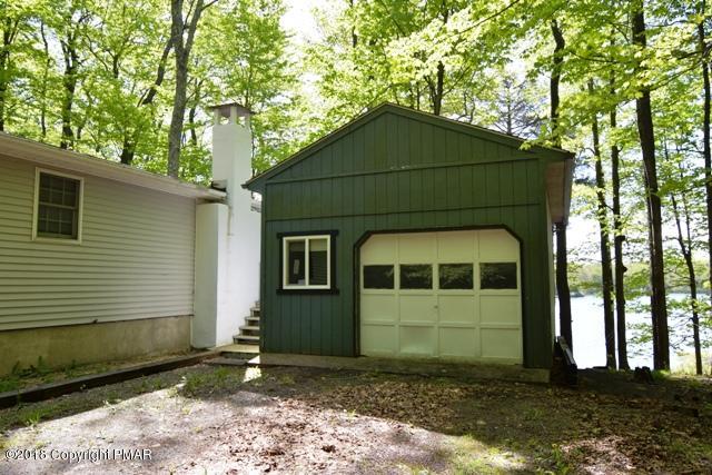 144 Lake In The Clouds Road Canadensis, PA 18325 - Photo 25 of 33 garage