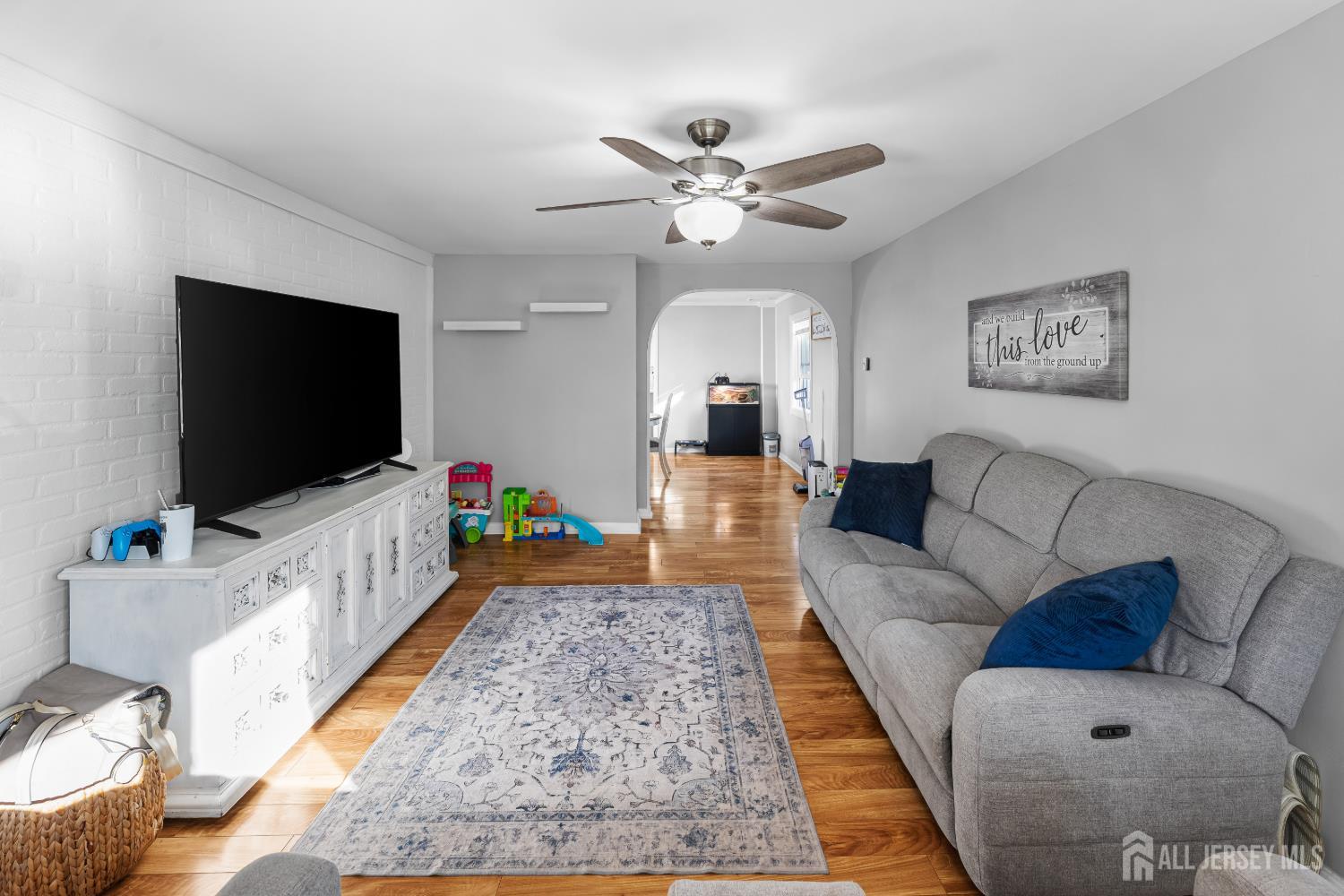 42 John Street Helmetta, NJ 08828 - Photo 8 of 44