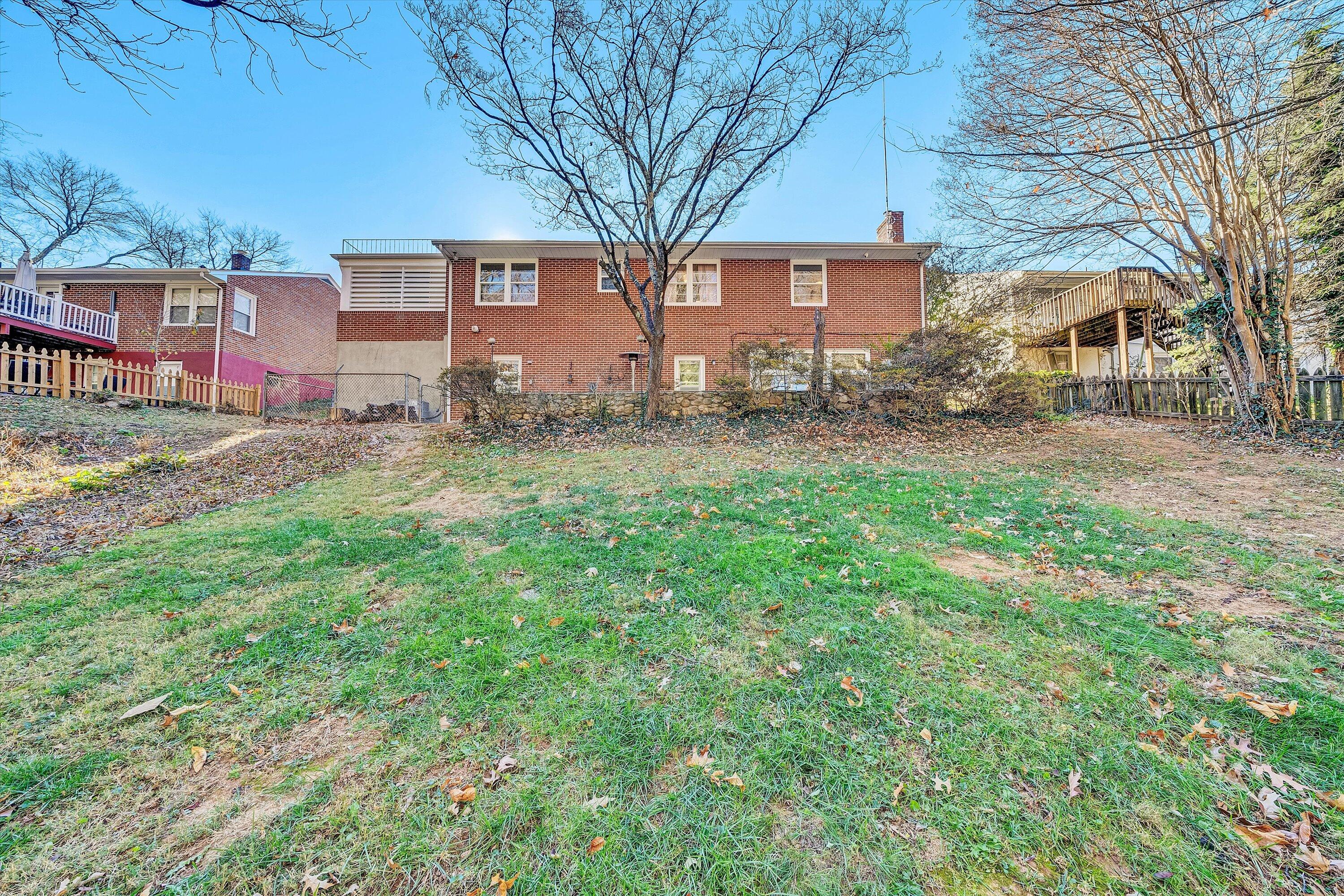 3558 Wright Road Southwest Roanoke, VA 24015 - Photo 29 of 30 a brick building view with a garden
