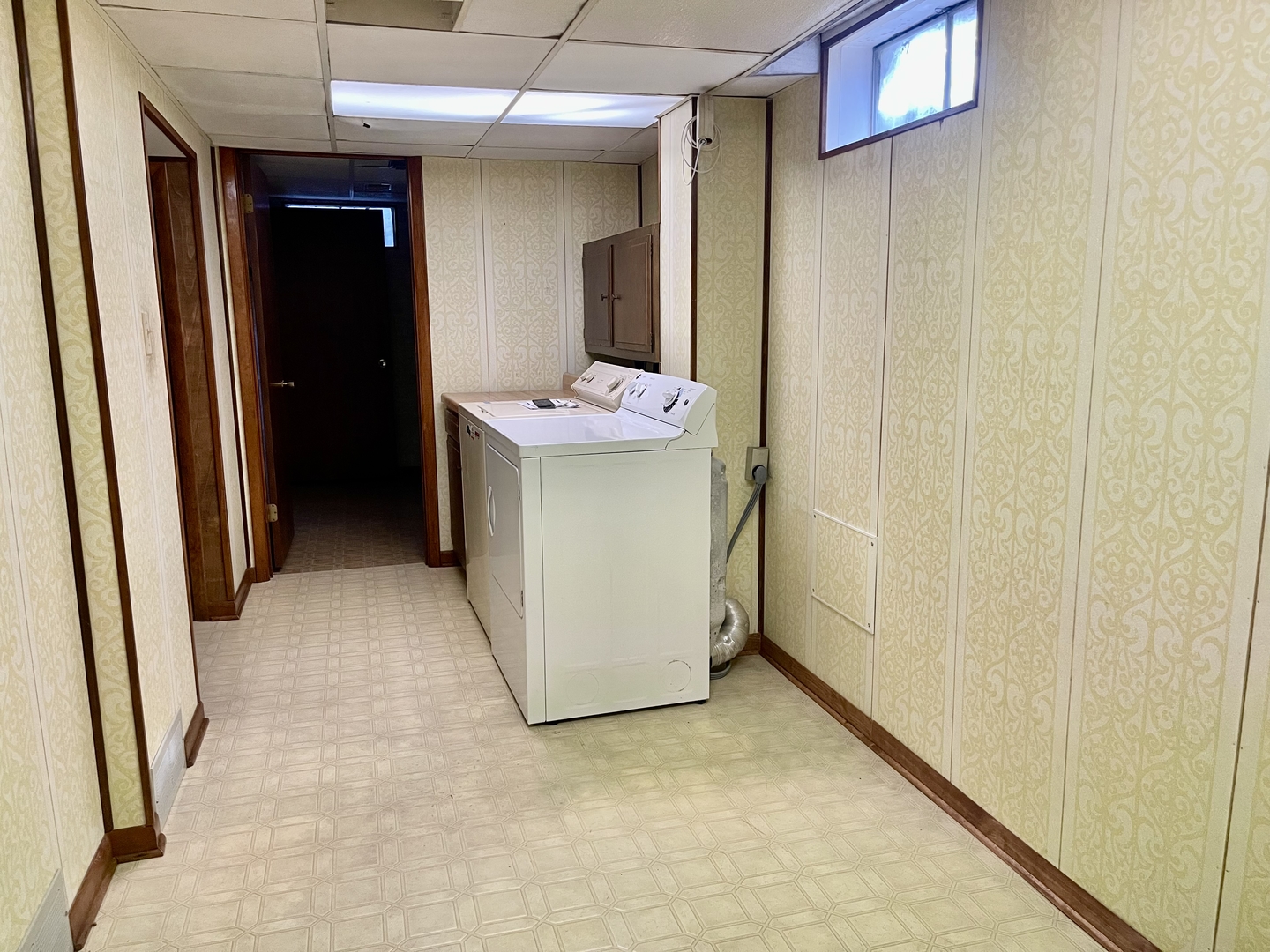 902 16th Street Peru, IL 61354 - Photo 19 of 23 a view of bathroom with a sink and mirror