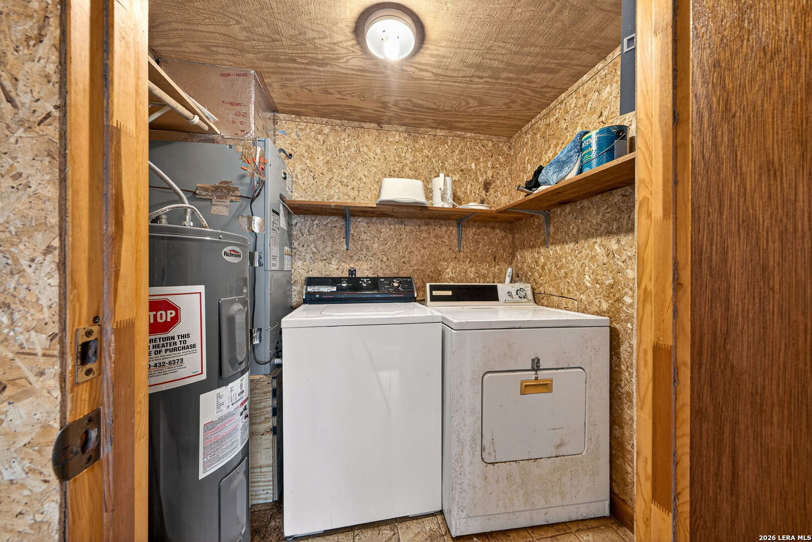 15 Cedar Lane Concan, TX 78838 - Photo 25 of 50 a utility room with dryer and washer