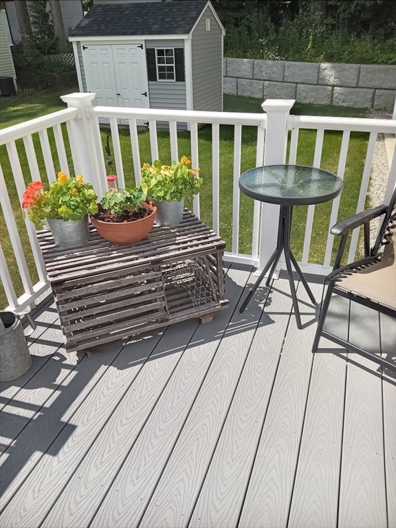 4 Jordan Way Pepperell, MA 01463 - Photo 2 of 13