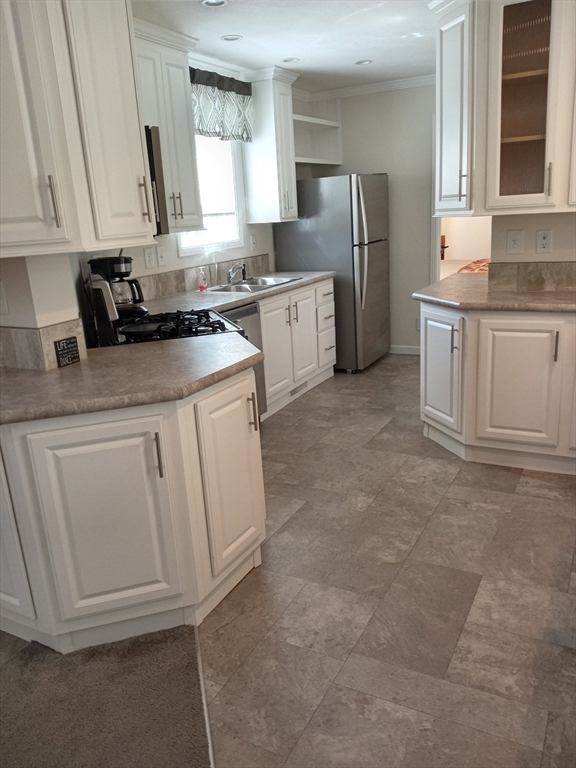 4 Jordan Way Pepperell, MA 01463 - Photo 4 of 13