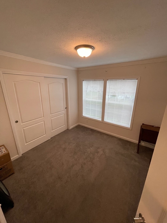 4 Jordan Way Pepperell, MA 01463 - Photo 6 of 13