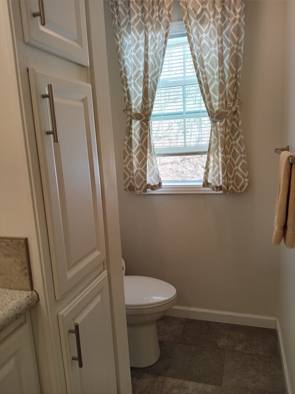 4 Jordan Way Pepperell, MA 01463 - Photo 8 of 13