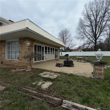 $200,000 | 2927 Spangler Road, Hermitage, PA 16148