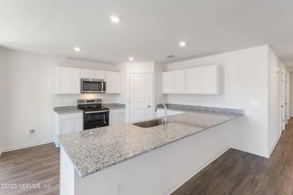 $299,888 | 10359 Greystone Drive, Glen St. Mary, FL 32040