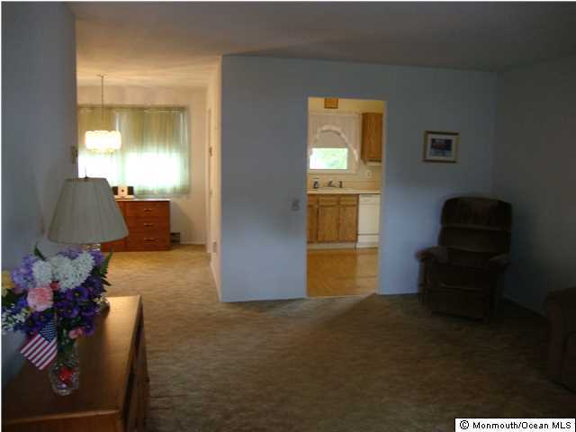 18 Hartford Road Whiting, NJ 08759 - Photo 4 of 17 Additional Photo