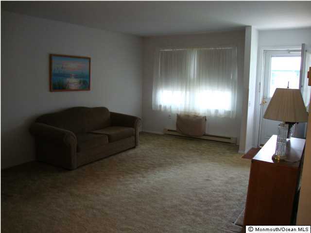 18 Hartford Road Whiting, NJ 08759 - Photo 6 of 17 Additional Photo
