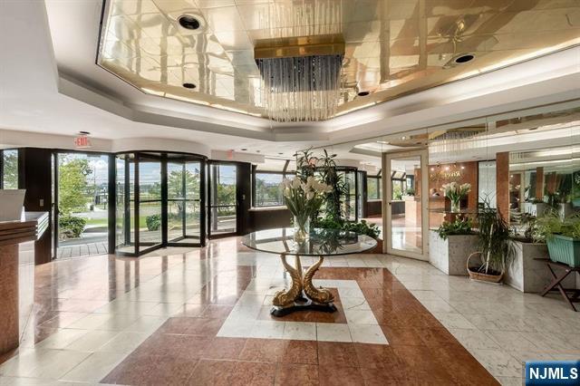 1150 River Road, Unit 4F Edgewater, NJ 07020 - Photo 20 of 22 a view of a room with gym equipment