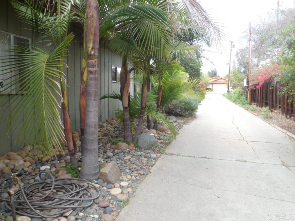 1511 Monte Mar Road Vista, CA 92084 - Photo 1 of 25 Long Drive way