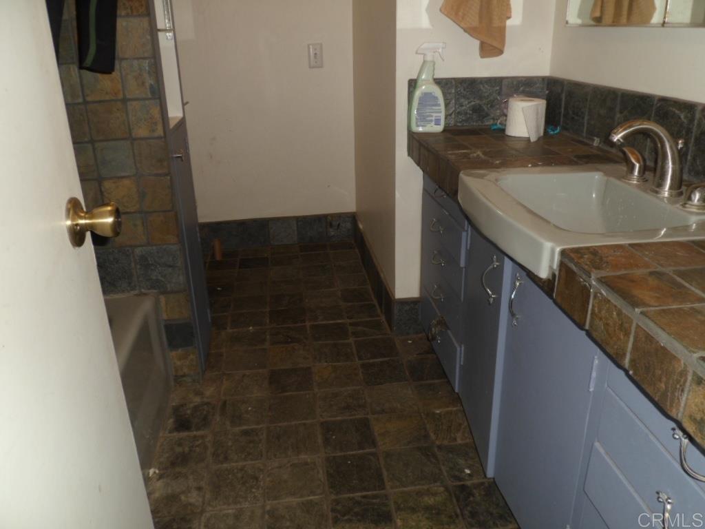 1511 Monte Mar Road Vista, CA 92084 - Photo 12 of 25 Gallery Image 12