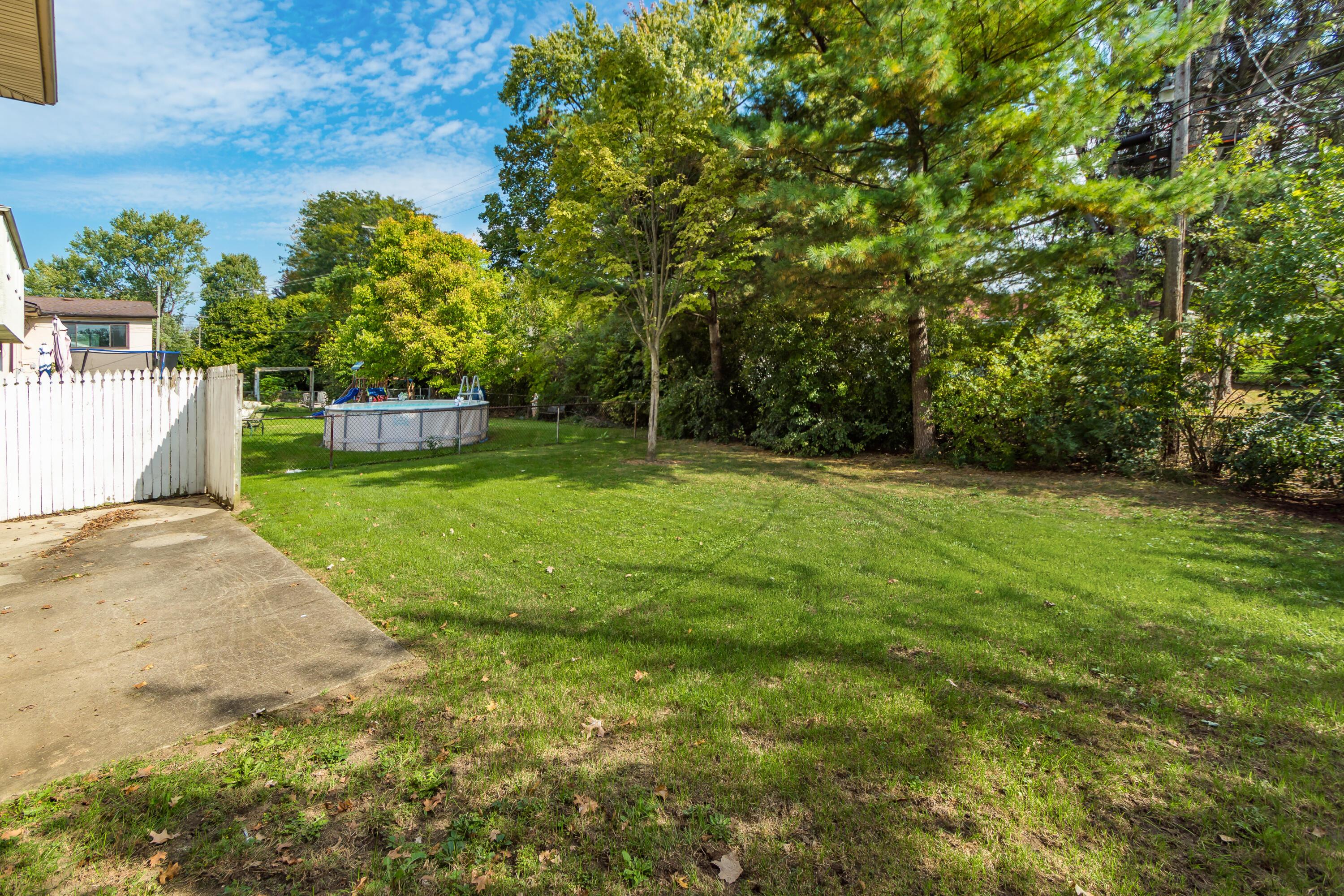 4764 Dechant Road Columbus, OH 43229 - Photo 11 of 52 Gallery Image 11
