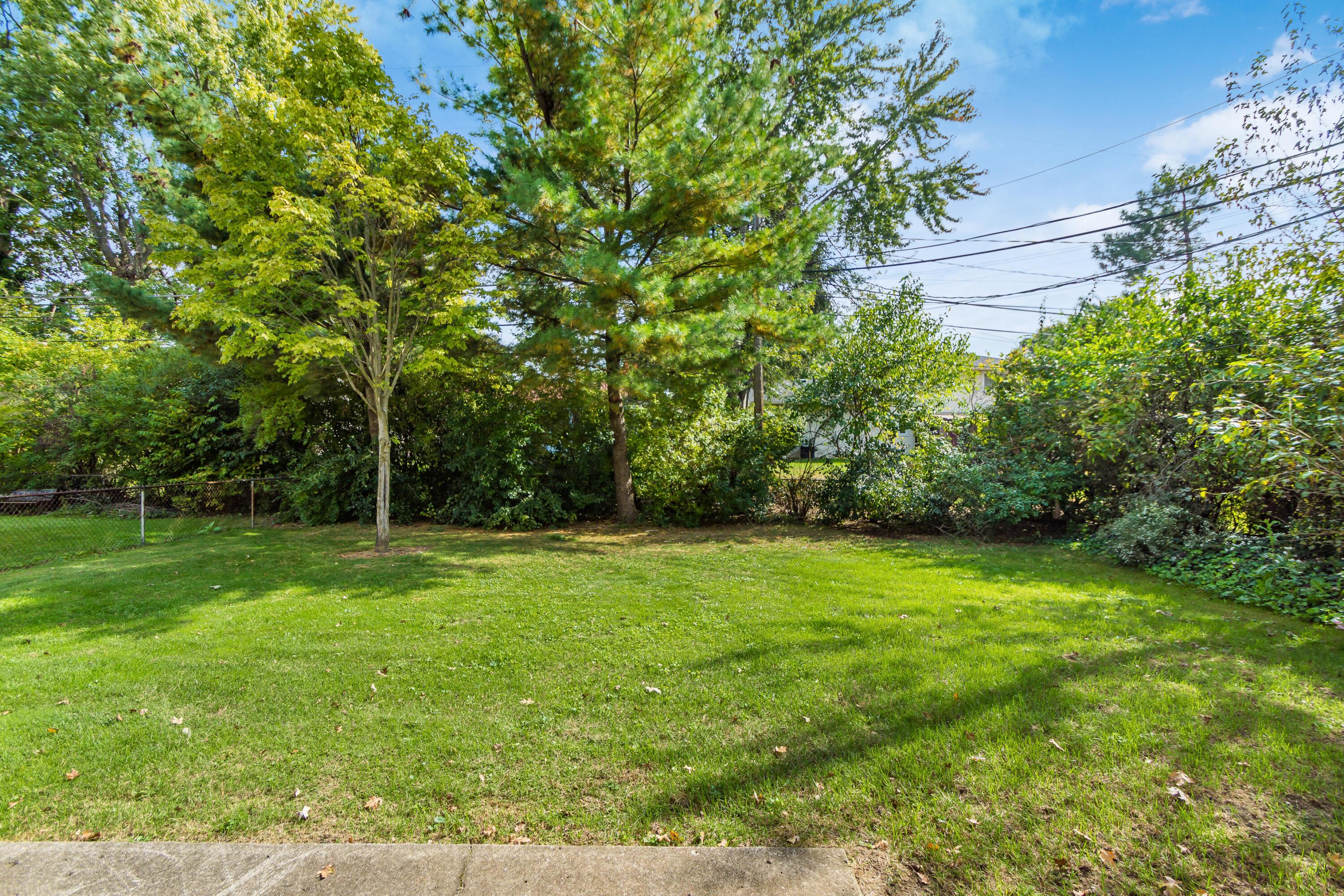 4764 Dechant Road Columbus, OH 43229 - Photo 12 of 52 Gallery Image 12