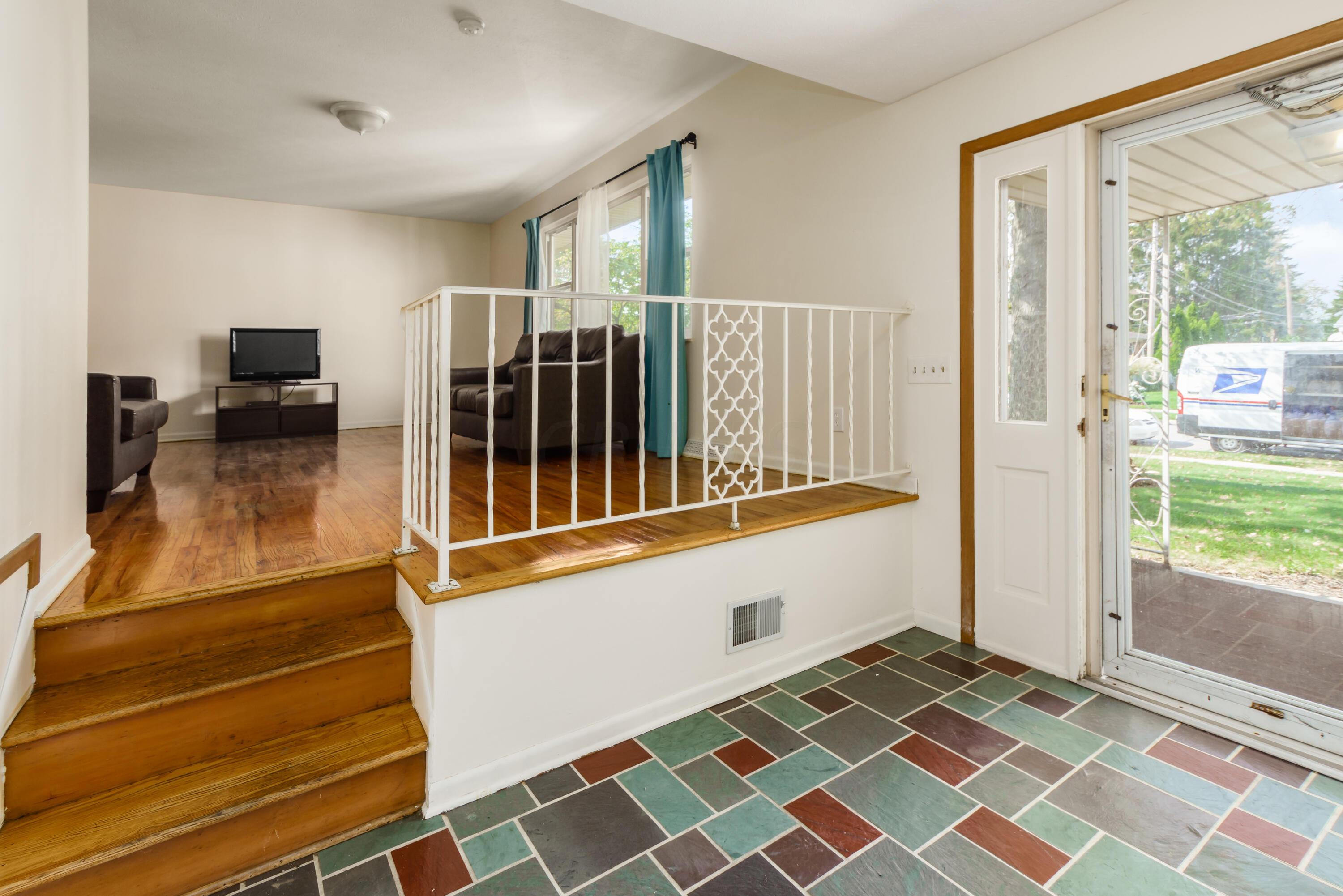 4764 Dechant Road Columbus, OH 43229 - Photo 18 of 52 Gallery Image 18