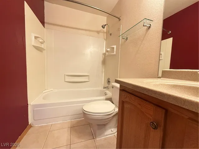 $1,100 | 5080 Jeffreys Street, Unit 201, Las Vegas, NV 89119