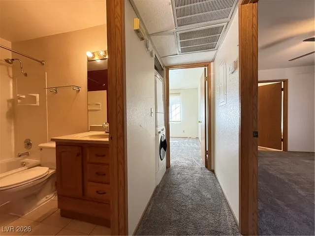 $1,100 | 5080 Jeffreys Street, Unit 201, Las Vegas, NV 89119