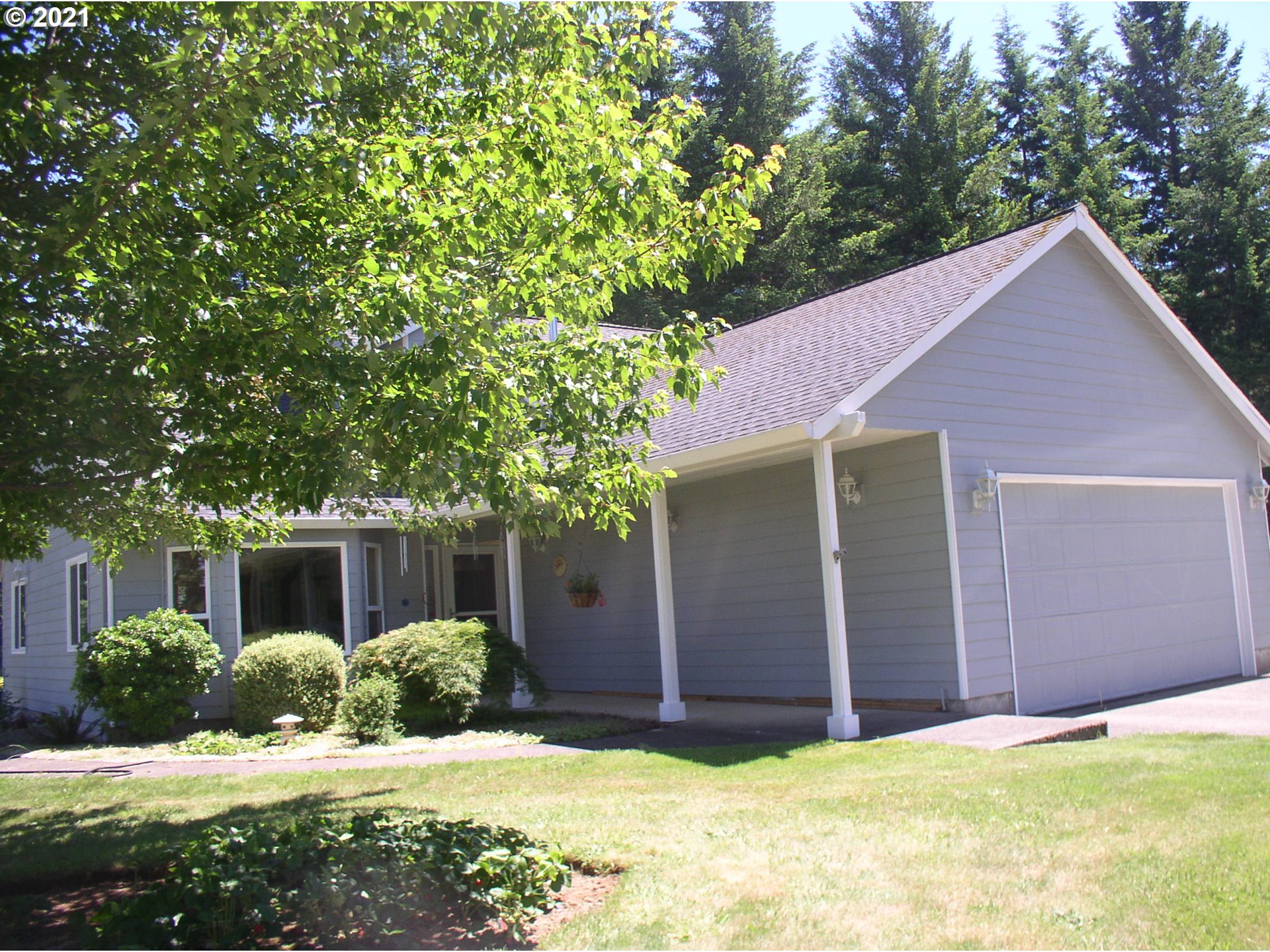 25180 South Springwater Road Estacada, OR 97023 - Photo 1 of 20 Gallery Image 1