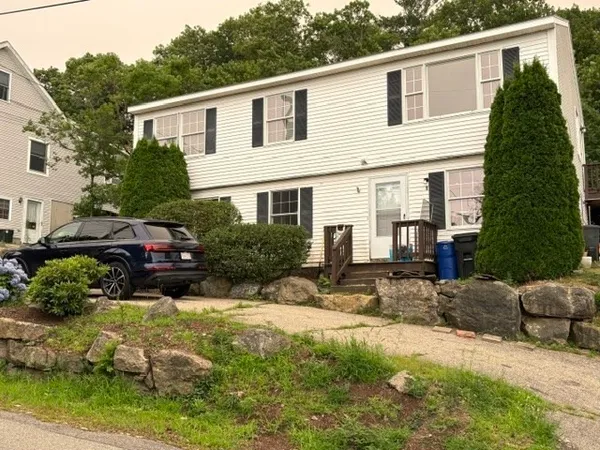 $2,500 | 9 Brightside Avenue, Unit 1, Gloucester, MA 01930