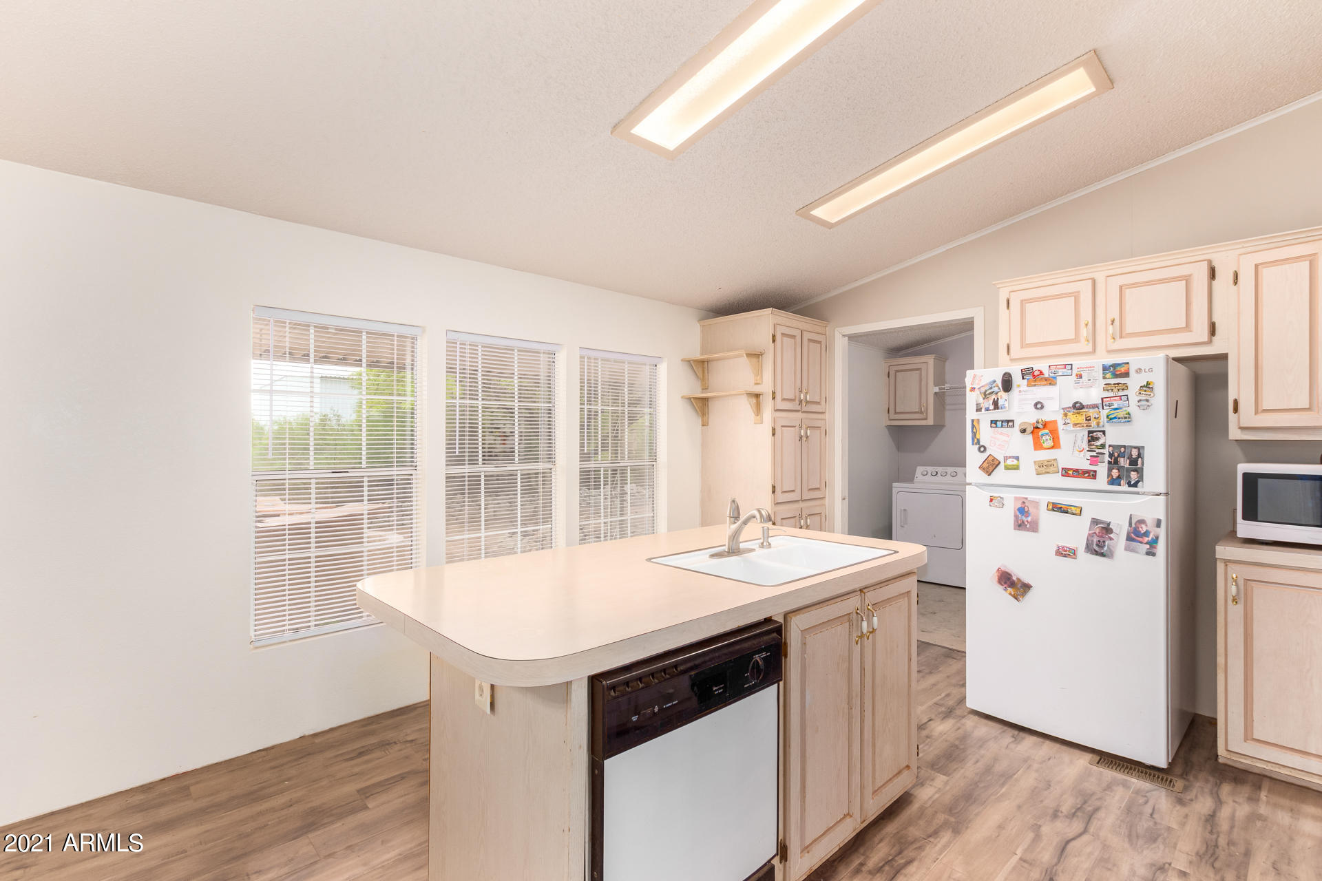 2124 South Wickiup Road Apache Junction, AZ 85119 - Photo 10 of 25 10 - Wickiup