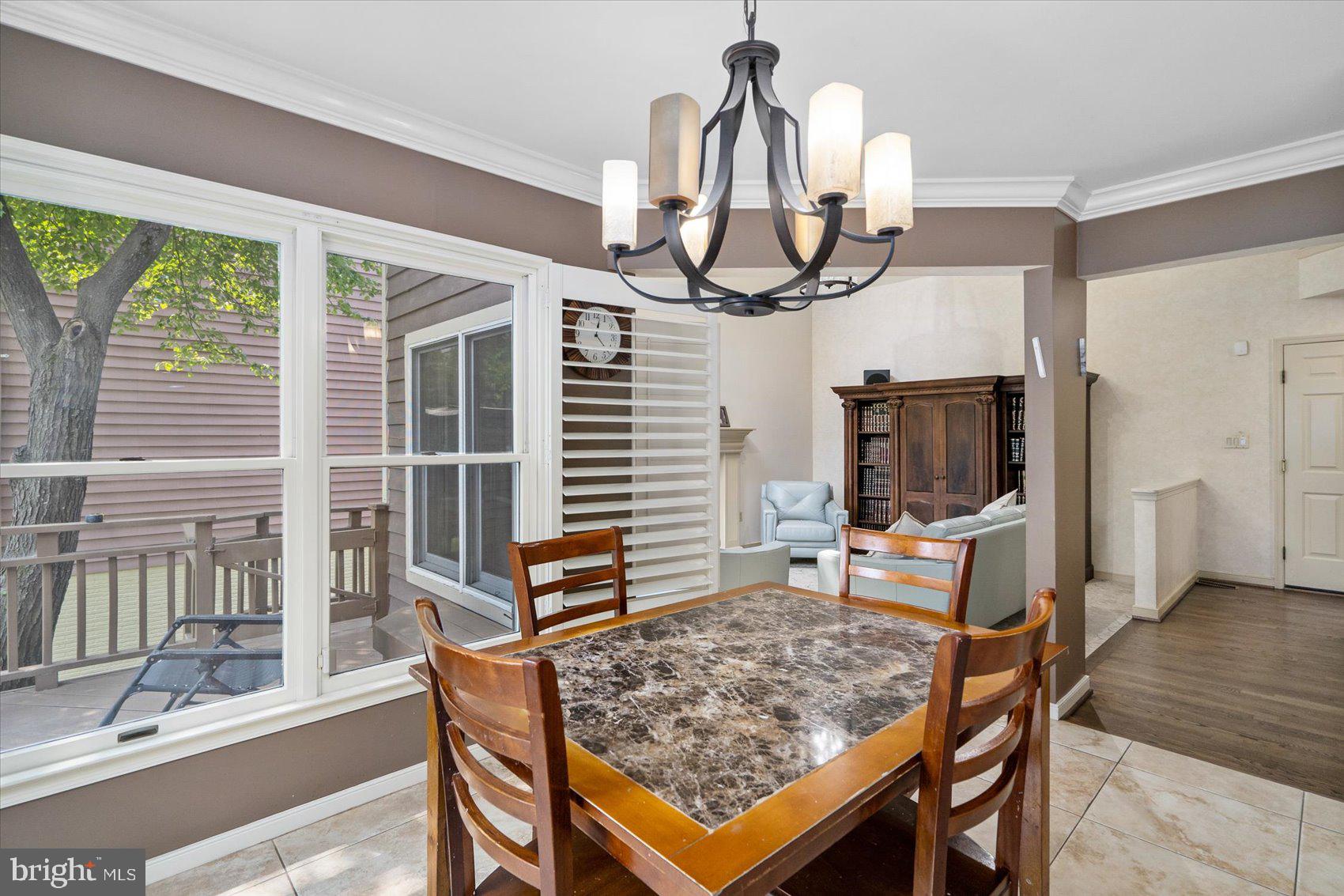 6921 Diana Road Baltimore, MD 21209 - Photo 11 of 47 Gallery Image 11