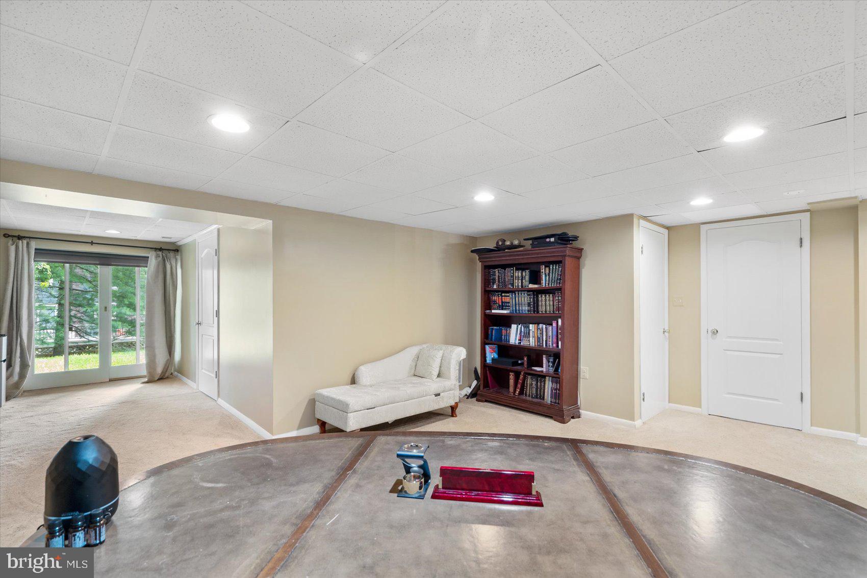 6921 Diana Road Baltimore, MD 21209 - Photo 33 of 47 Gallery Image 33