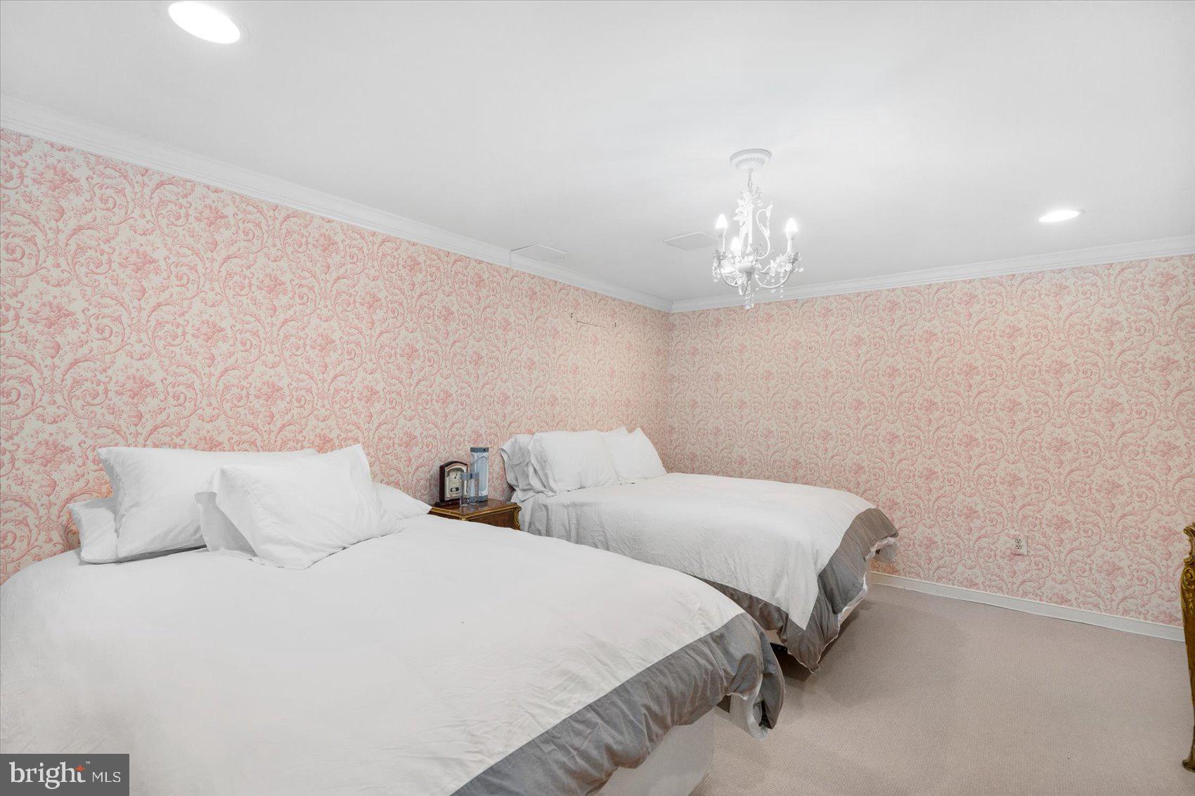 6921 Diana Road Baltimore, MD 21209 - Photo 36 of 47 Gallery Image 36