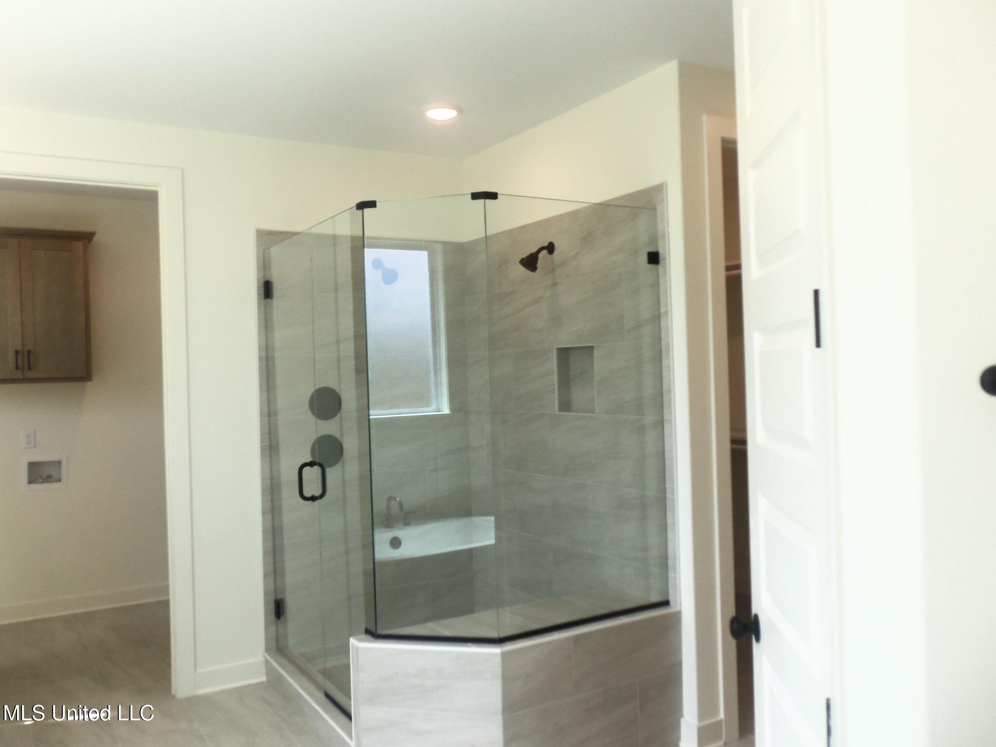 3364 Blooming Grv Road Olive Branch, MS 38654 - Photo 25 of 38 100_1374