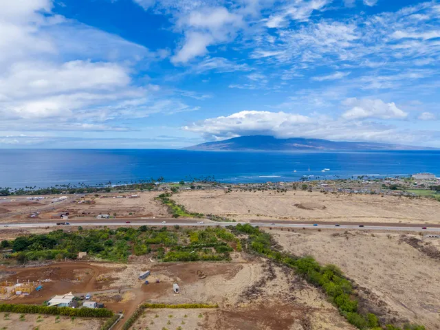$880,000 | Hokiokio Place, Unit B, Lahaina, HI 96761