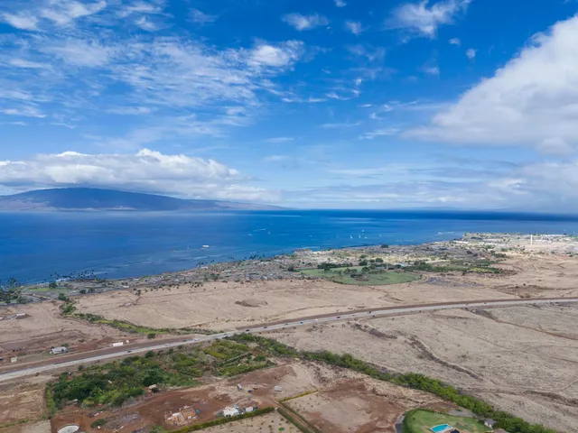$880,000 | Hokiokio Place, Unit B, Lahaina, HI 96761
