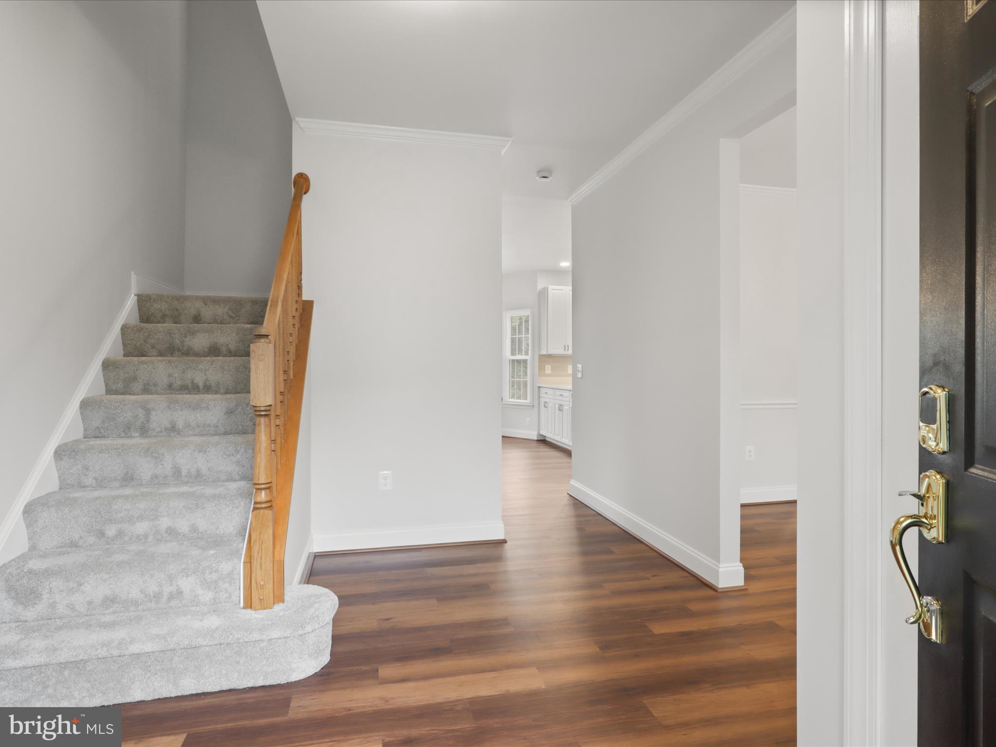 9365 River Crest Road Manassas, VA 20110 - Photo 5 of 62