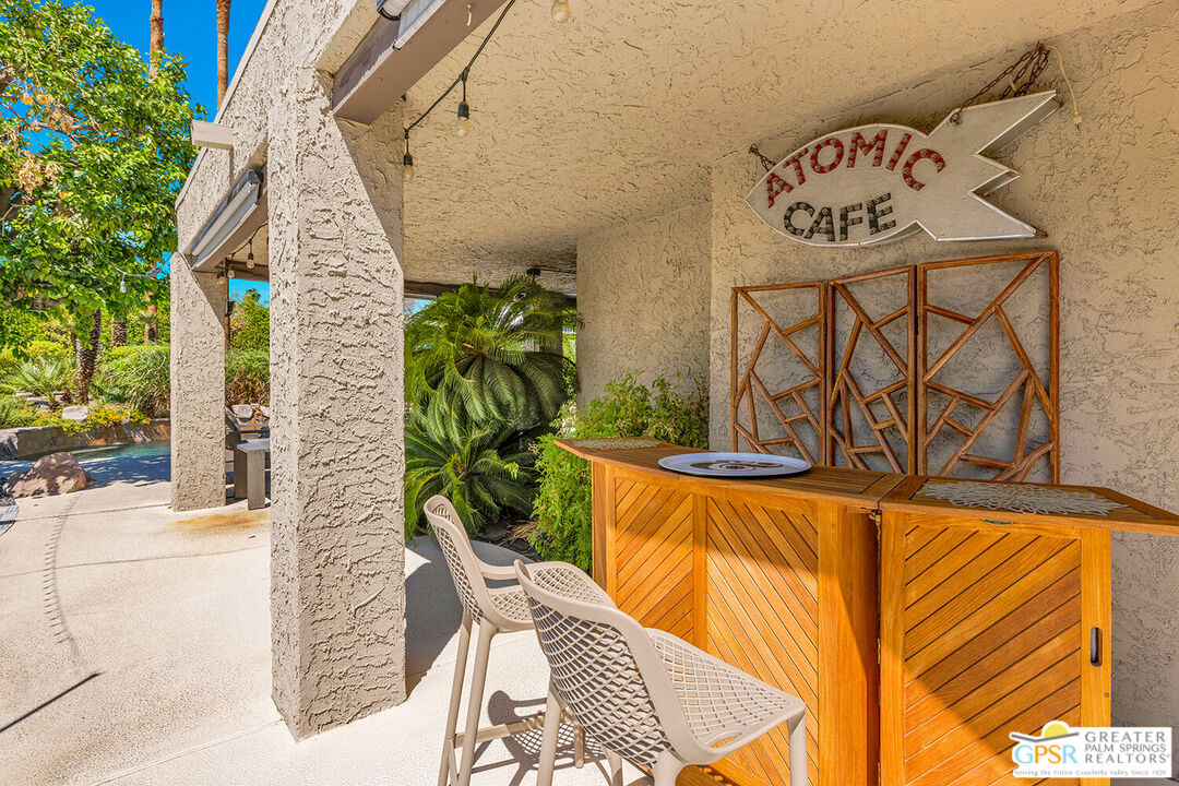 20 Kevin Lee Lane Rancho Mirage, CA 92270 - Photo 40 of 40 a view of a potted plants next to a building