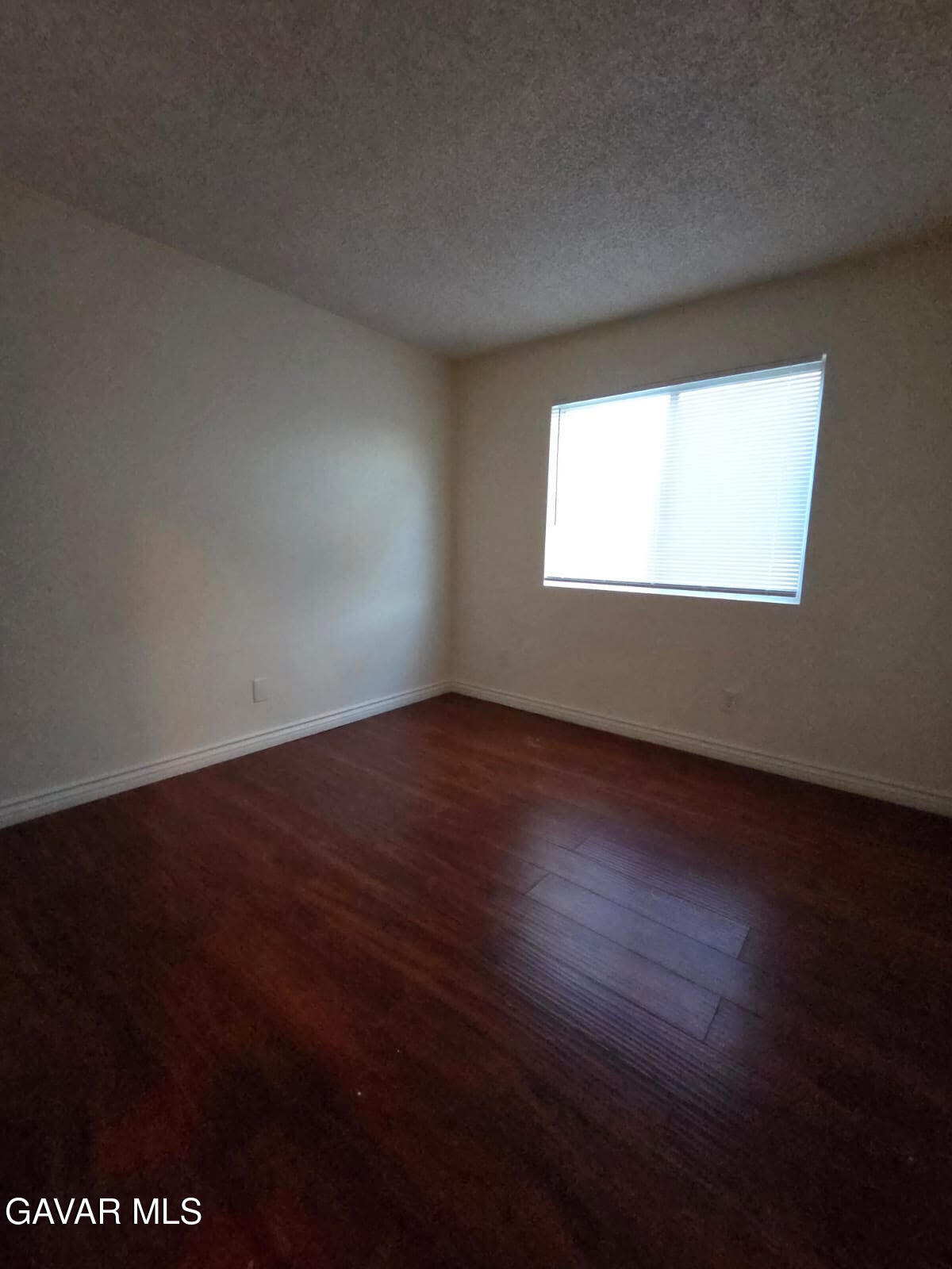 37422 Morning Circle Palmdale, CA 93550 - Photo 2 of 32 unnamed (27)