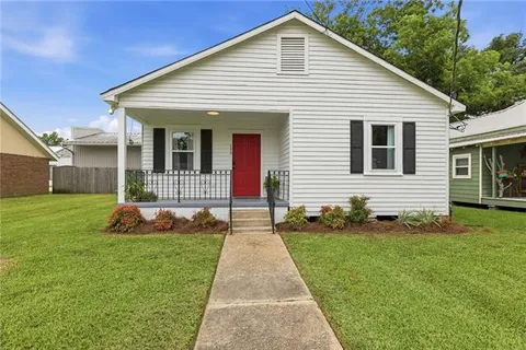 $170,000 | 135 North 4th Street, Ponchatoula, LA 70454