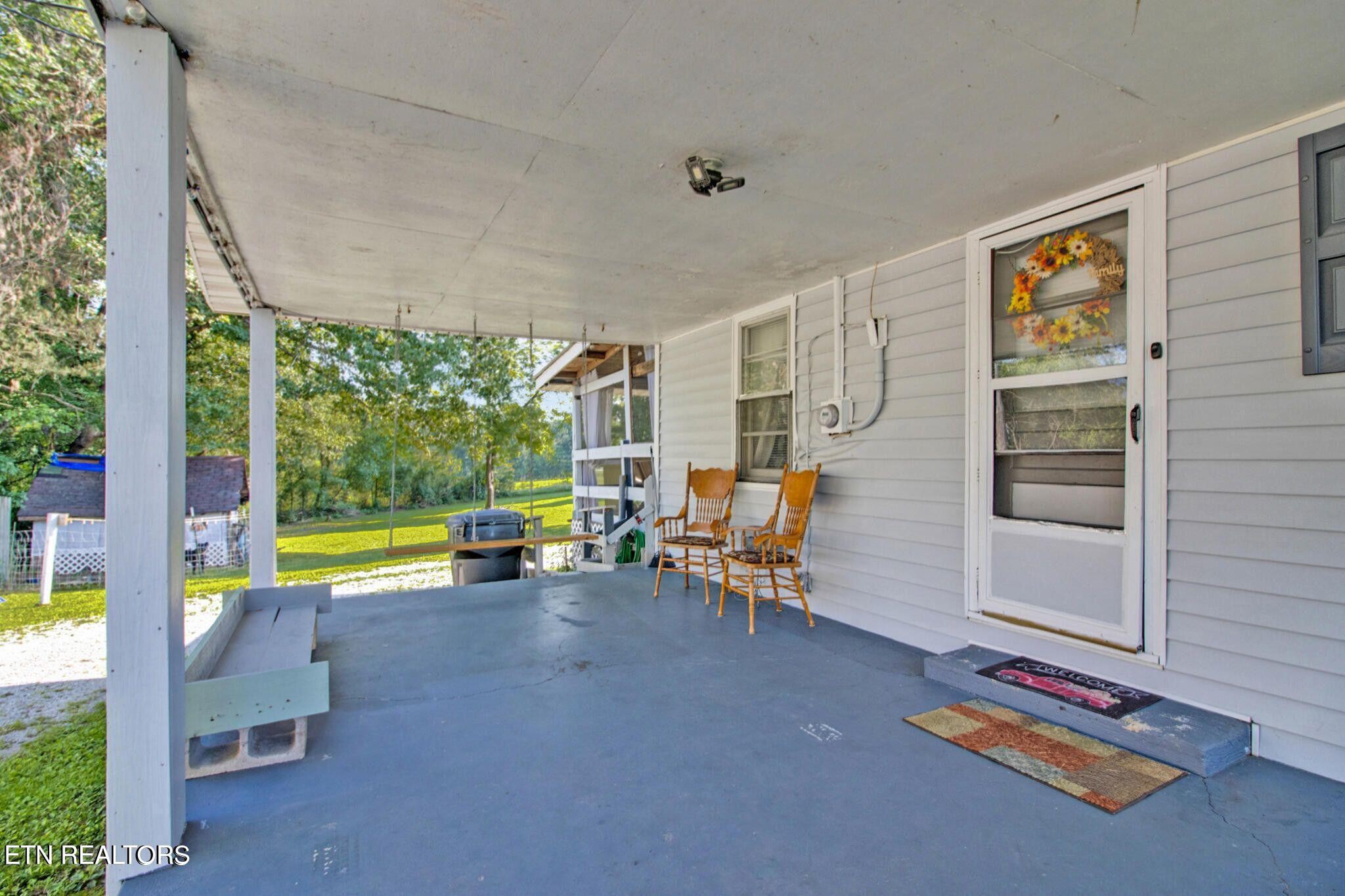 700 Rugby Avenue Jamestown, TN 38556 - Photo 5 of 24 a view of game room with windows